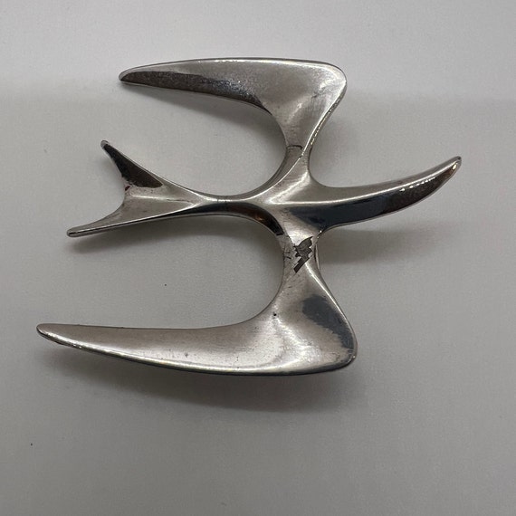 Sara Coventry seagull brooch