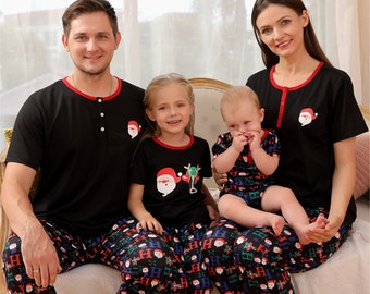 2022 Short Sleeve Family Matching Christmas Pjamas Couples Matching Sleepwear Santa Pajamas Outfit