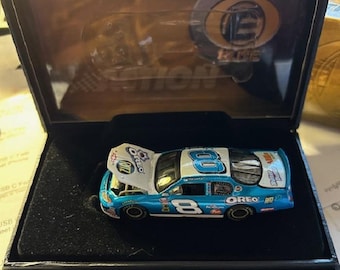 2004 Action Elite 1:64 Dale Earnhardt Jr. Oreo/Ritz Chevy Monte Carlo #8