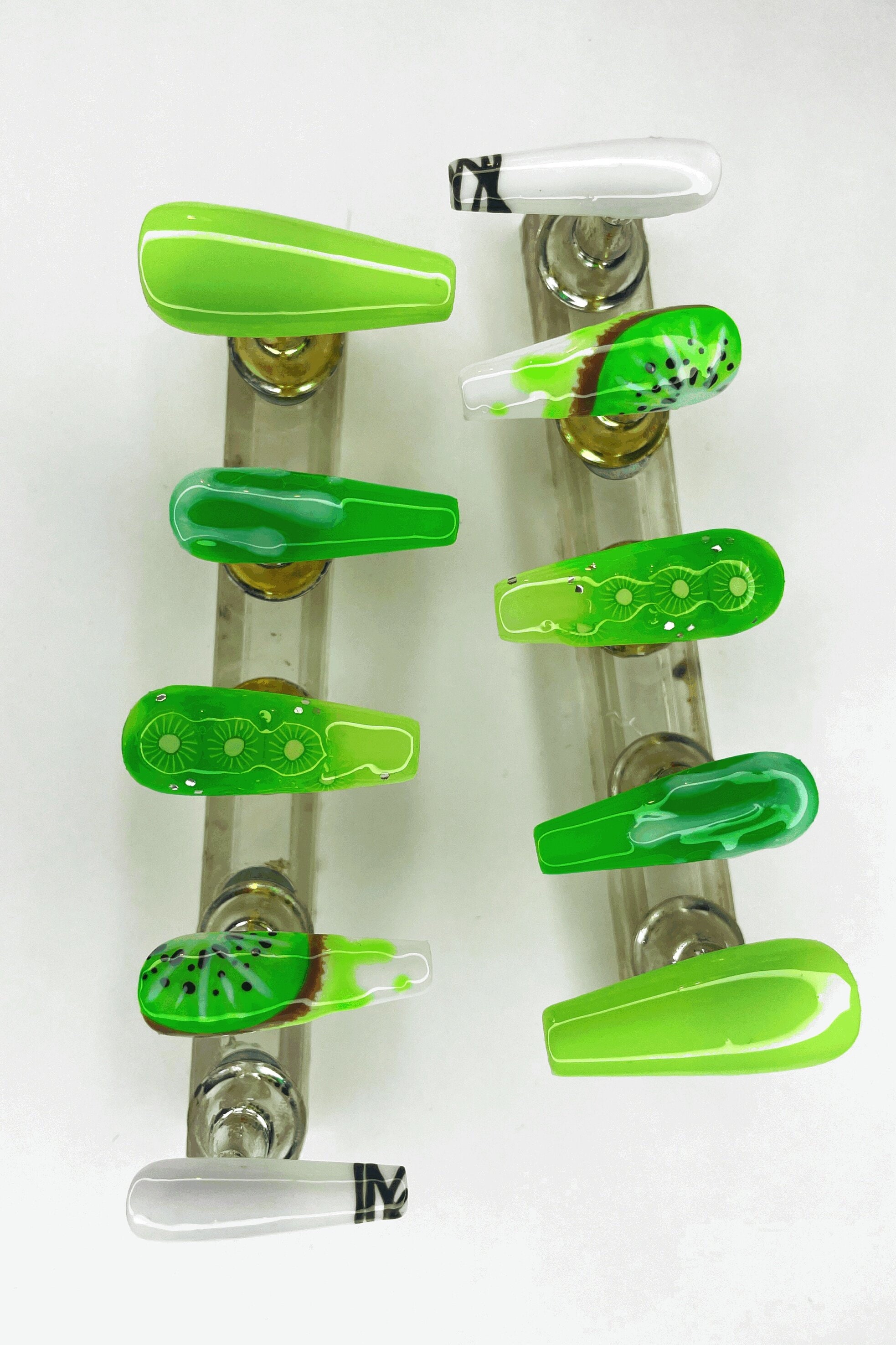 Juicy Fruit Press On Nails: Kiwii
