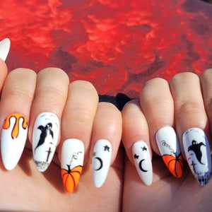 LIGHT-UP Pumpkins and Black Design Nails | Press On Nails | Fake Nails | Gel On Nails | Free shipping | Fall Nails| Halloween Nails