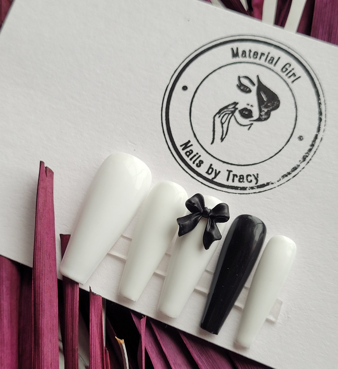 Soft Black and White Aesthetic Nails Press on Nails Fake Nails Gel on