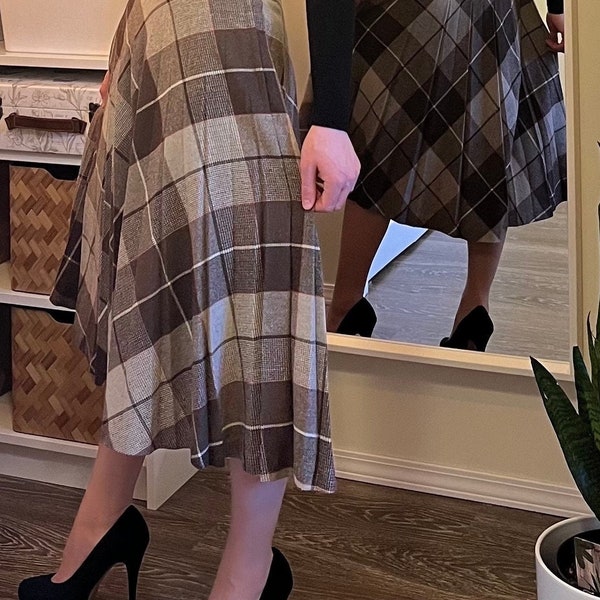 Vintage Pleated Skirt by Allure - Wool Blend - Brown Plaid Pattern