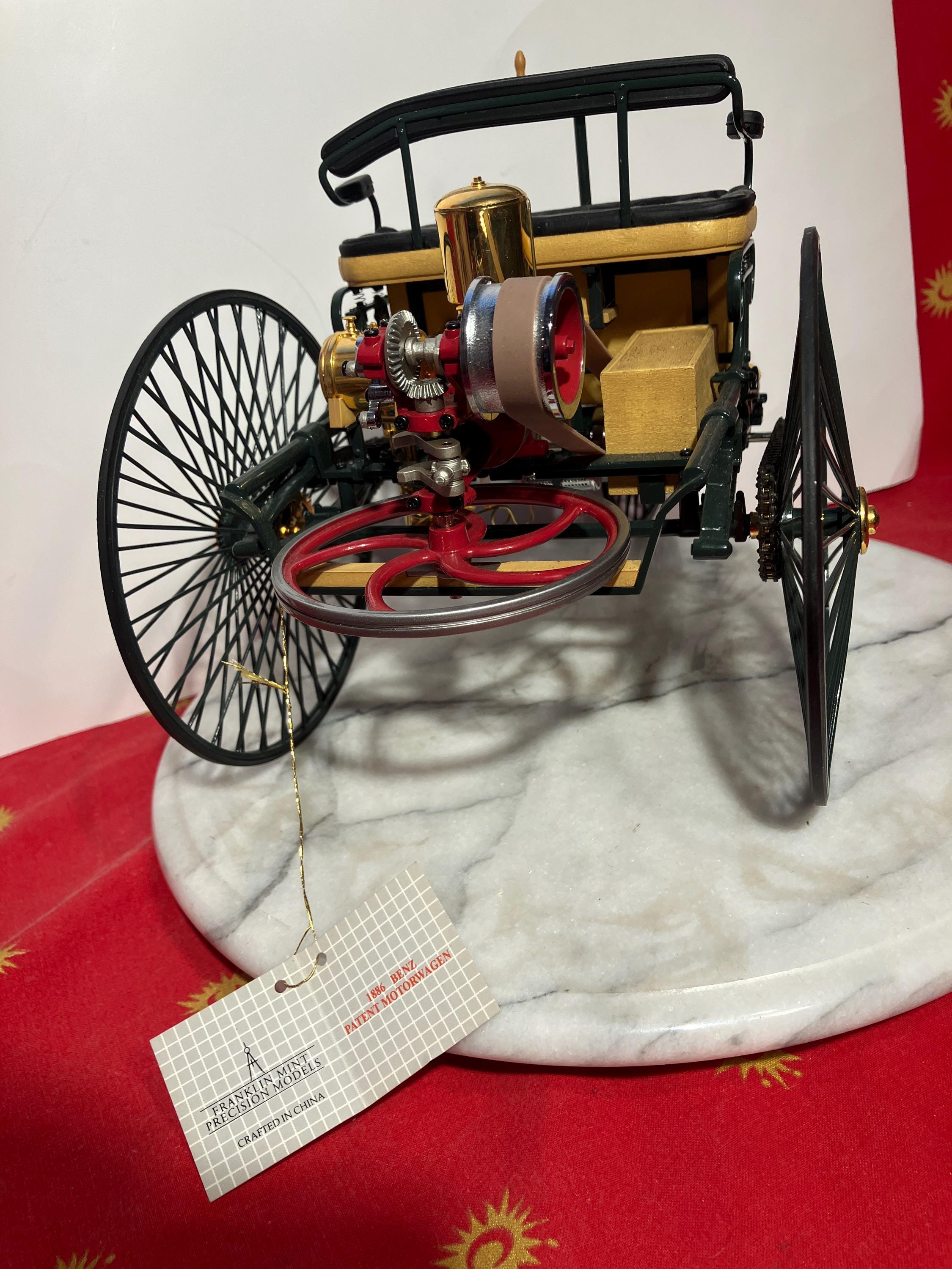 Franklin Mint 1886 Benz Patent Motorwagen Diecast Car, 1:8 Scale
