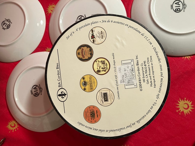 BIA Set of 6pcs BIA Wine Label 6.125 Appetizer Plates, Graphics, Sauvignon Blanc Merlot Riesling Rioja Gadoguin Manillo-Very Good Condition image 5