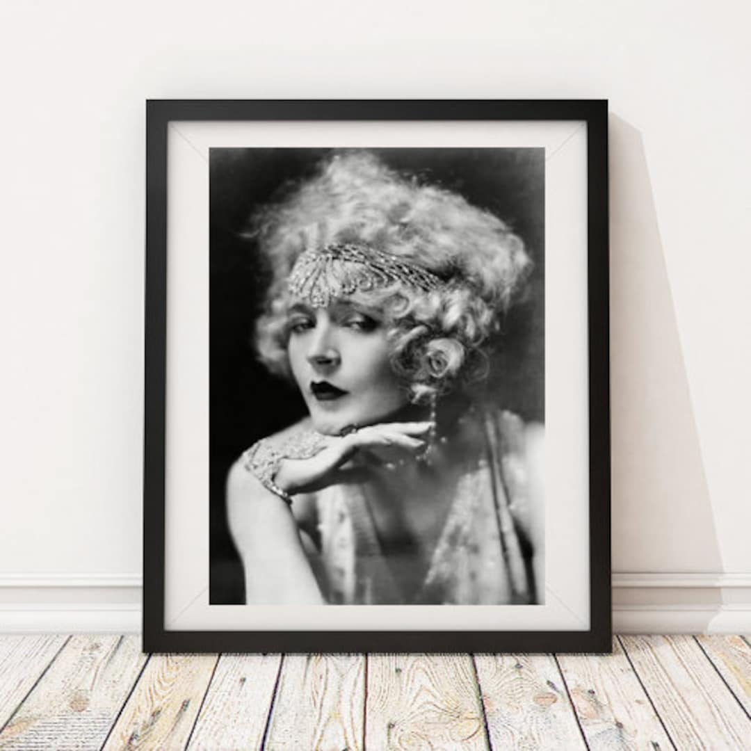 1920s Flapper Portrait - Vintage Black and White Photo Print - Etsy