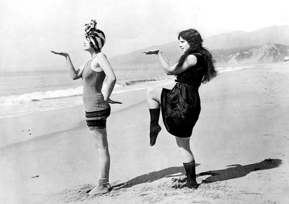 plage maillot de bain 1920