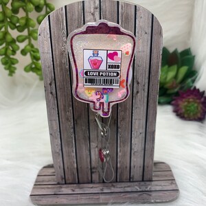Cute Valentines Candy Shaker Badge Reel, 3D Badge Reel