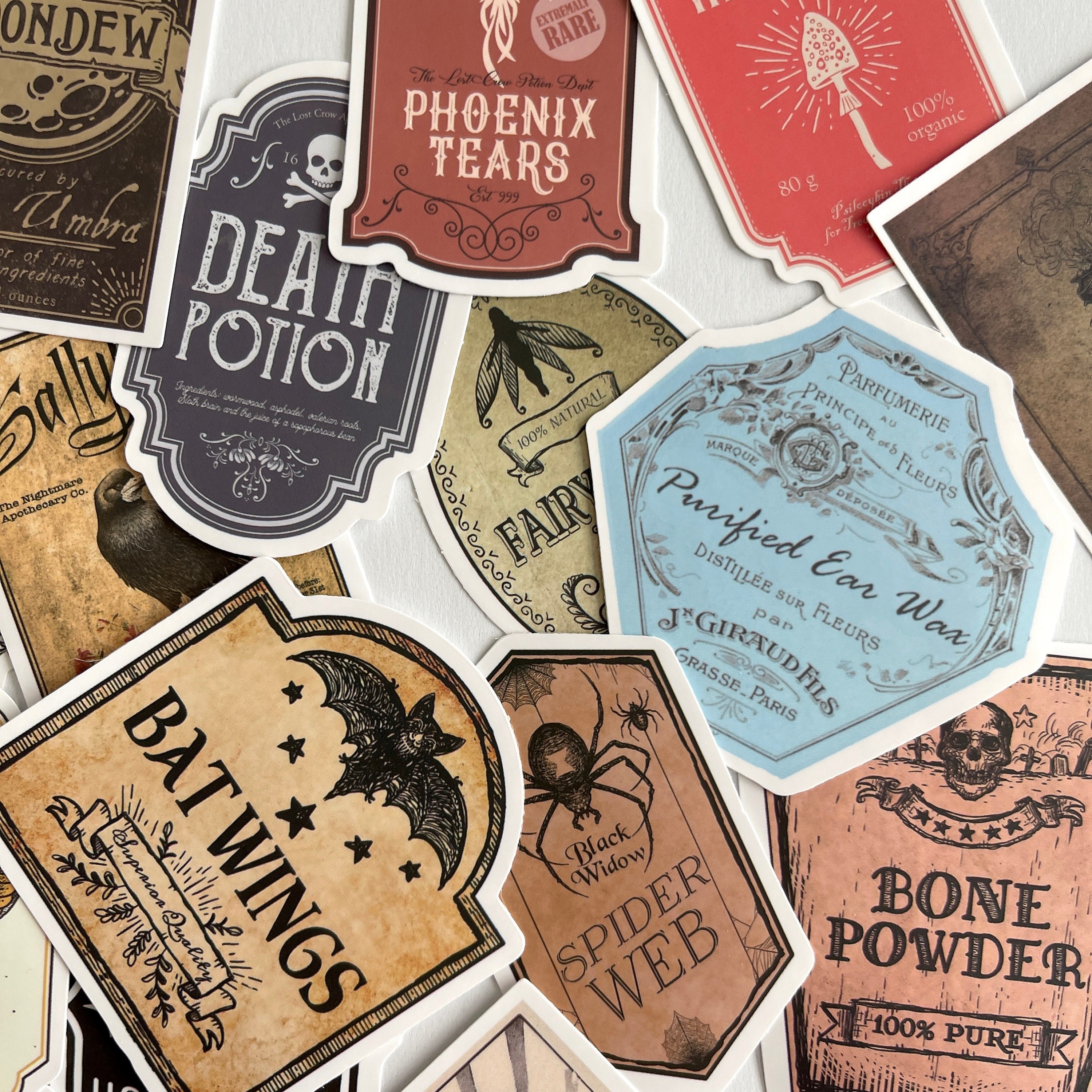 100pcs Potion Label Stickers,Halloween Bottle Labels Apothecary Stickers Decoration for Party Supplies,Waterproof Vinyl Vintage Decals for Laptop