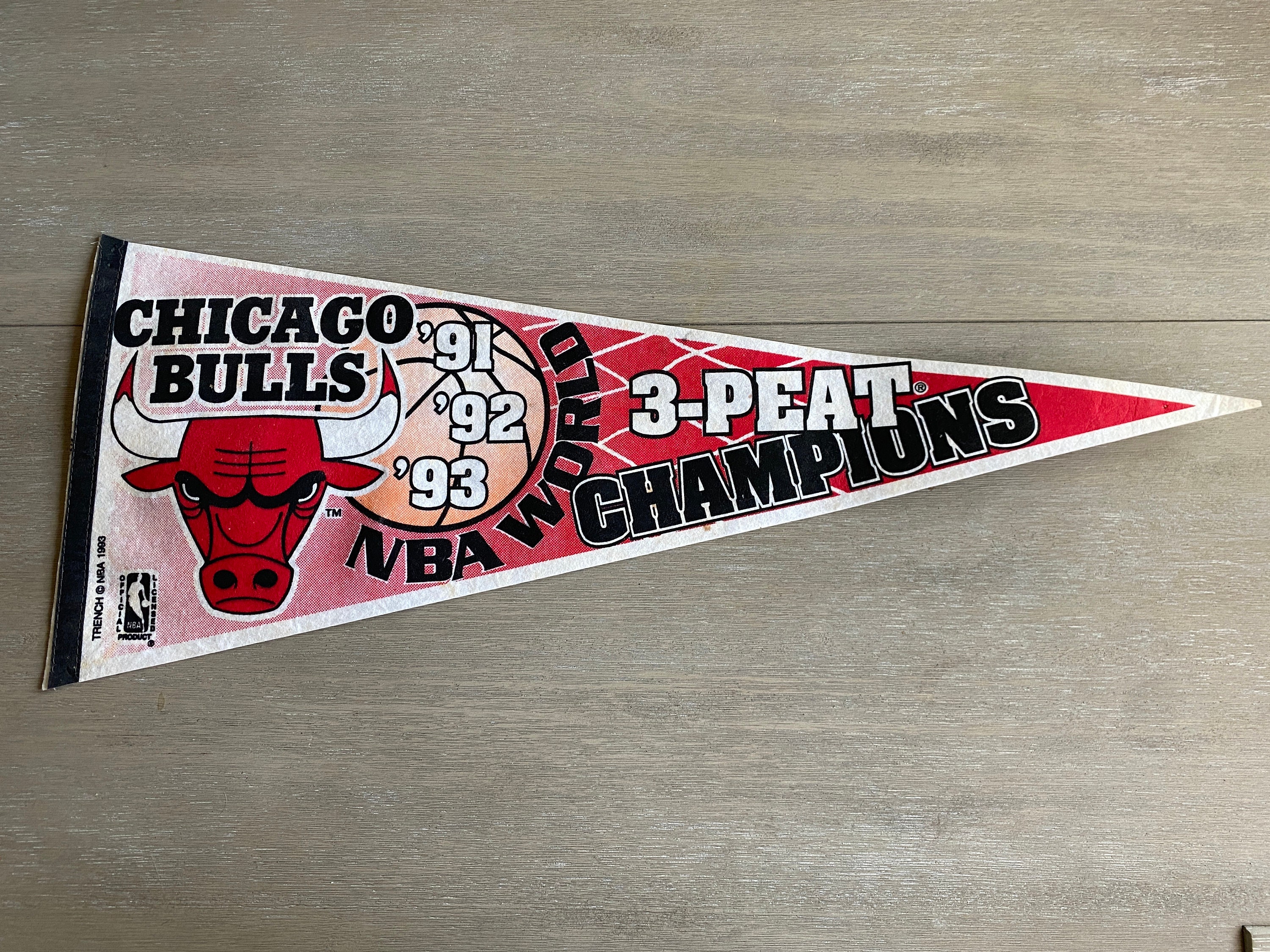 Vintage NBA (Front Pages) - Chicago Bulls 3 Time World Champions T-Shirt  1993 X-Large – Vintage Club Clothing
