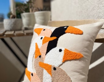 Capa de almofada de pato com agulha perfurada feita à mão: almofada de linho caprichosa