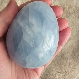 Large Blue calcite egg
