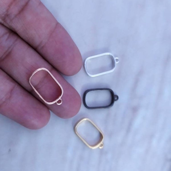 4 Pcs Bezel Pendant Frames. Blank Bezel Pendant Frames for DIY Resin Jewelry. Hollow Resin Frame for Jewelry Making. Open Back Bezel Frames.