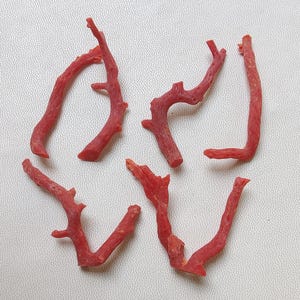 SALE !! Roter Korallenstift Edelstein, italienischer roter Korallenstift, loser Edelstein, Mittelmeer rote Koralle nicht polierter Zweig für Schmuck