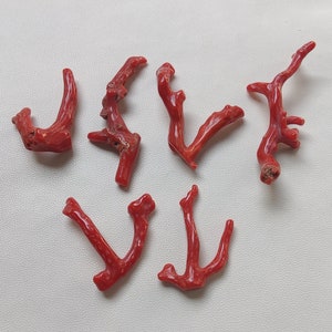Bastone di corallo 100% naturale italiano Corallo rosso Pietra preziosa Bastone sciolto Lucido AAA + Qualità Bastone di corallo Pietre preziose Bastone di corallo rosso lucido
