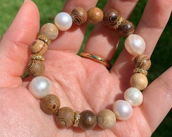 Australian Sandalwood with Freshwater Ringed pearl bracelet, Beautiful bracelet, Elegant, Special, Gift