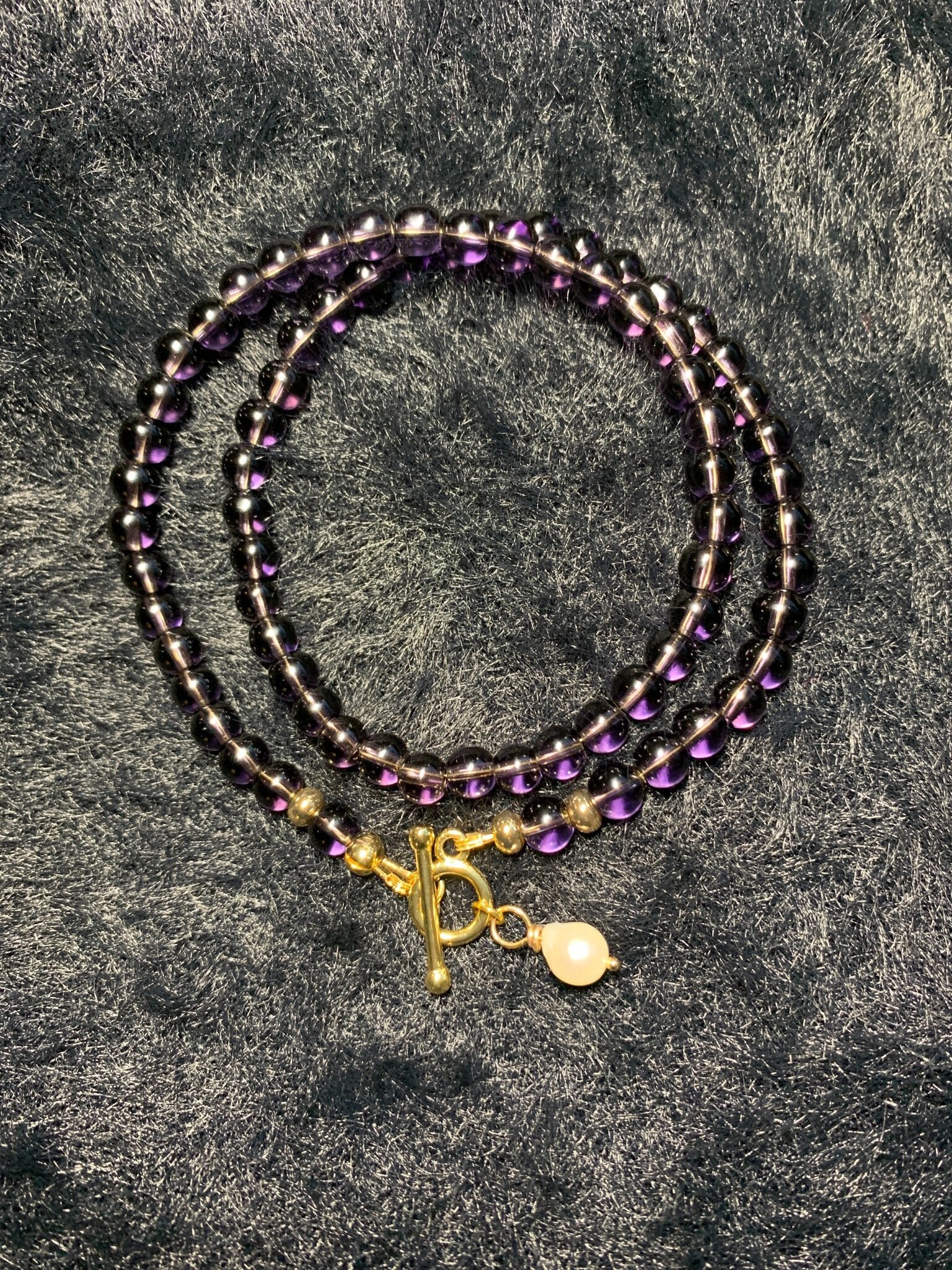 Collier Pendentif Améthyste Violet Et Perle Baroque — Doré Vieilli, Neuf Sans Emballage