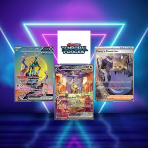 Könnte beinhalten: Drei Pokémon-Sammelkarten mit lebendigen Illustrationen. Die Karten zeigen "Iron Crown EX", "Raging Bolt EX" und "Morty's Conviction". Das "Temporal Forces"-Logo befindet sich über den Karten, vor einem neonblauen und -violetten Hintergrund.