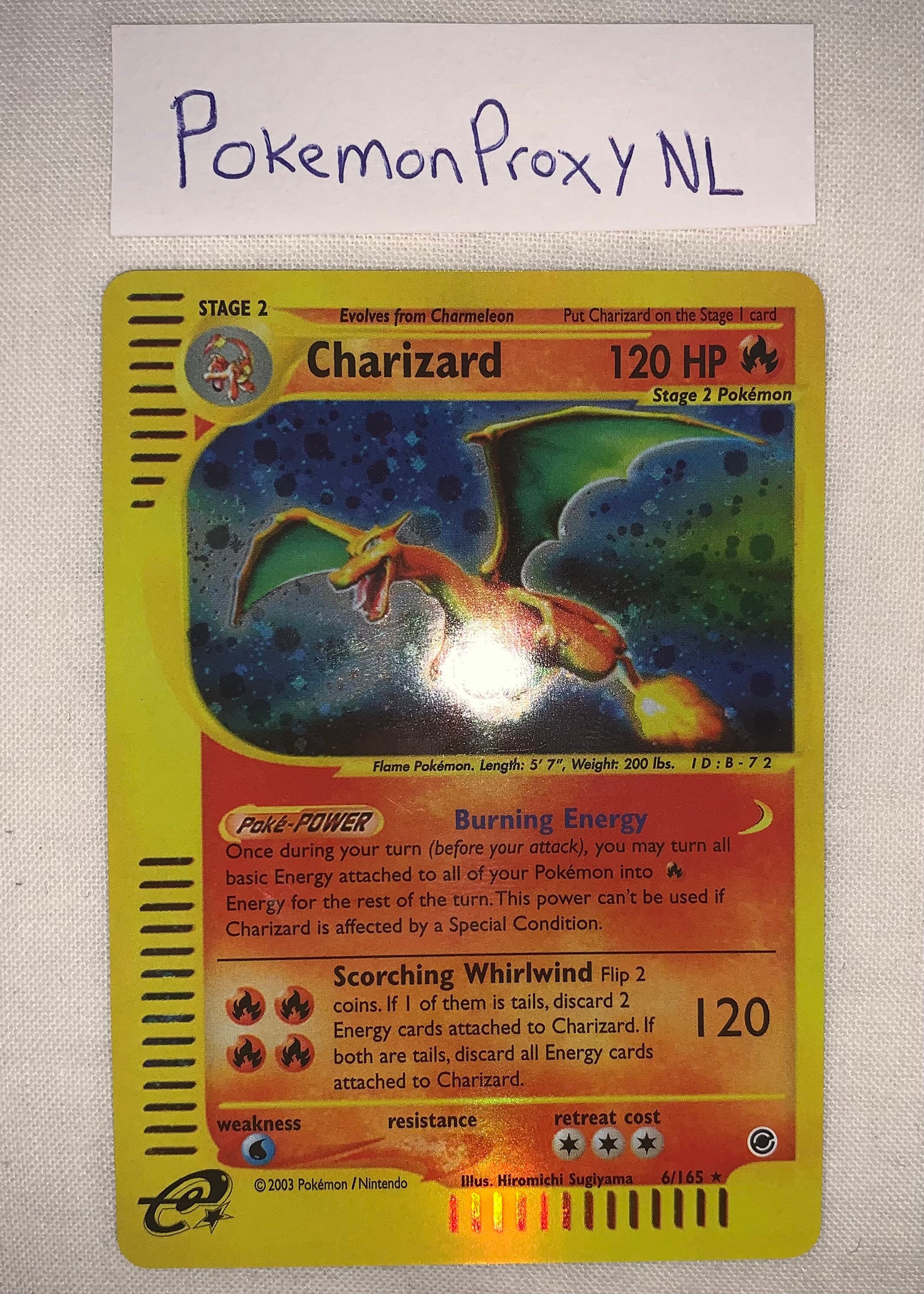 Lot de 105 Cartes Pokémon avec 5 cartes holo/reverse