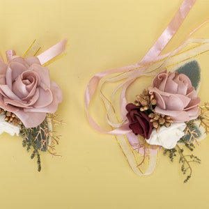 Handmade Wedding Wrist Corsage Flower Wrist Corsages Pink Bracelets for Bridesmaid Wedding Jewellery Bridesmaid Corsage Wedding Gift