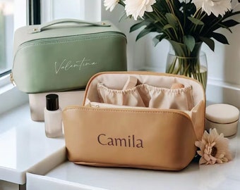 Borsa per il trucco personalizzata / Borsa per cosmetici da viaggio ricamata / Borsa per il trucco da damigella d'onore / Regali per feste nuziali / Regalo di compleanno per un'amica / Regalo per le donne