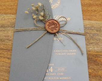 Acrylic Wedding Invitations With Rose Gold Foil , Half Fold Envelope with Flowers, Personalized Foiled Wedding Invitations, Custom Invites