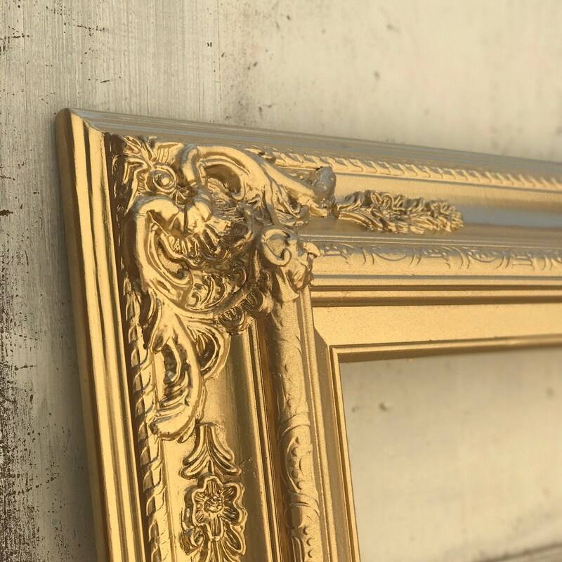 Americanflat Vintage Frames - 16x20 Picture Frame with