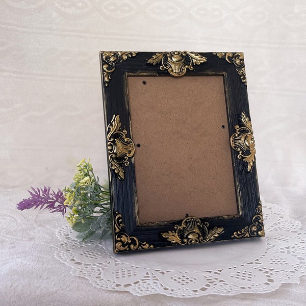Cadre photo en bois 5 x 7, orné, noir avec des touches d'or - mariage de style vintage baroque country français shabby chic peint à la main