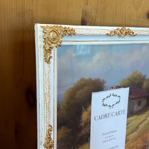 Cornice portafoto Regency 11x14 decorata: filigrana bianca e oro dipinta a mano