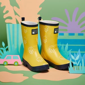 Older Kids Yellow Wellies, Grass & Air Colour-Changing Wellies, Unisex Junior Winter Wellies, Welly Boots, Childrens Rain Boots image 1