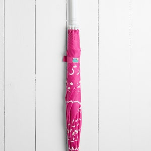 Little Kids Colour-Revealing Umbrella in Orchid Pink image 3