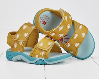 Grass & Air Kids Ochre Colour-Changing Sandals