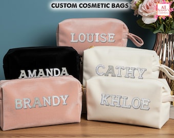 Bolsas de cosméticos de terciopelo personalizadas con nombre: regalo personalizado para damas de honor, amigas, viajes, organizador de maquillaje y accesorios. Regalos para damas de honor.