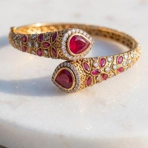 手作りのオスマン帝国時代のルビーバングルブレスレット、925スターリングシルバーカフ