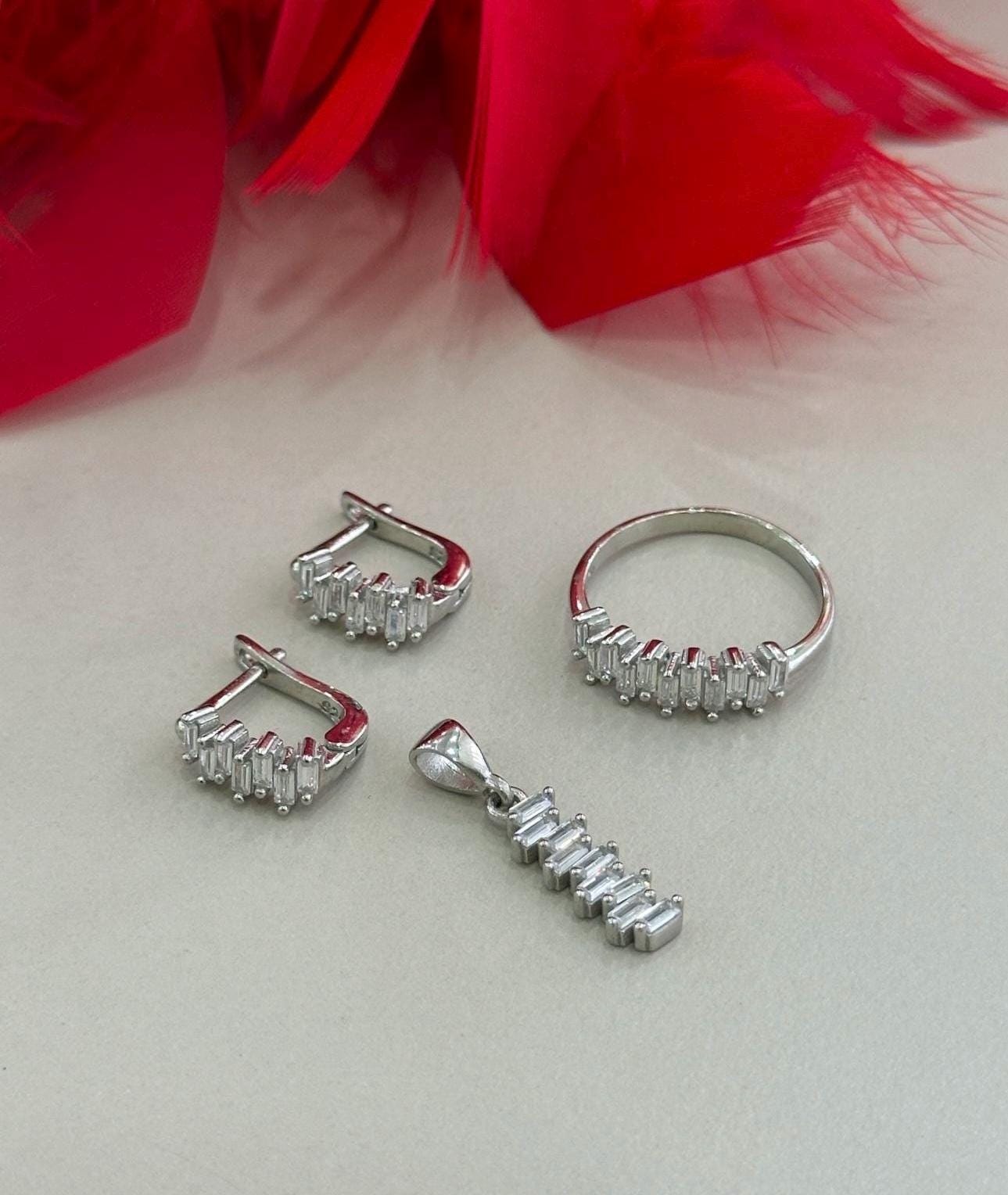 Zircon Ladies Set, Minimalist Set,Handmade Women Set, Turkish Handmade Set, Ladies Jewelry Set, Ring, Earring, Pendant, 925k Sterling Silver
