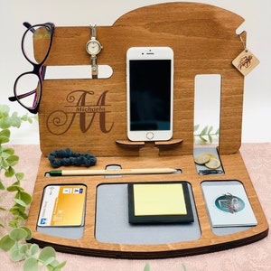 Schreibtisch Organizer Holz Büro Docking Station Geschenk für Männer personalisiert Mitarbeitergeschenk Büro Geschenk für Ihn Bild 4