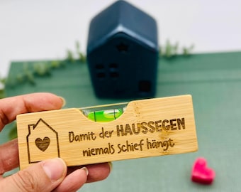 Personalized wooden bottle opener with mini spirit level | Housewarming gift | Topping-out ceremony | Moving into a new house, fun tool gadget