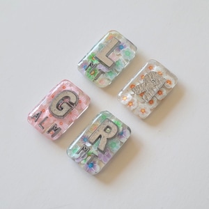 Small Cute Floral/Flower Positioning X-Ray Markers for Rad Tech with Personalized Initials [1 Pair]