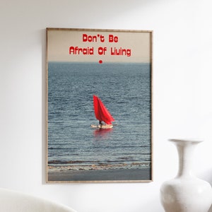 70s Retro Poster: Rotes Segelboot Strandbild