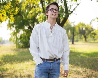 Casual stand-up collar shirt with narrow sleeves, model Adrian