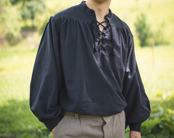 Chemise à col montant en coton de poids moyen, chemise médiévale, chemise avec laçage à l&#39;encolure, manches larges avec bouton aux poignets Konrad