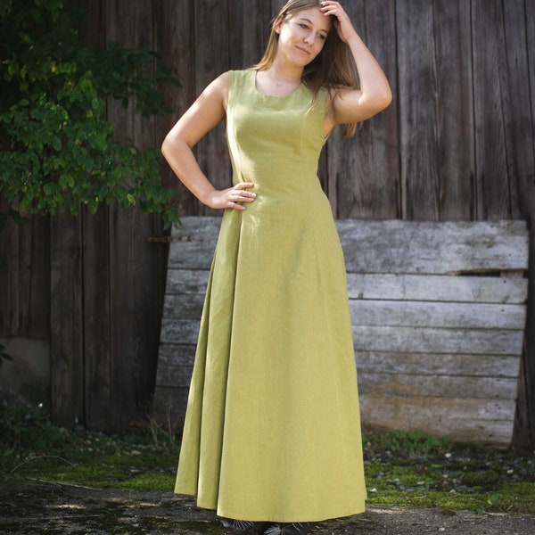 Leinenkleid Modell Hilla