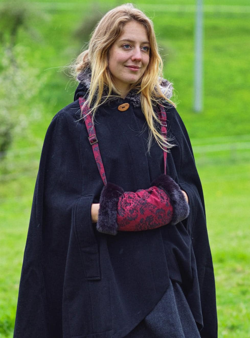 Muff handbag hand warmer model Mia