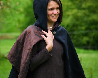 Gugel, Short Cape Made of Virgin Wool, Pellerine, Short Cape