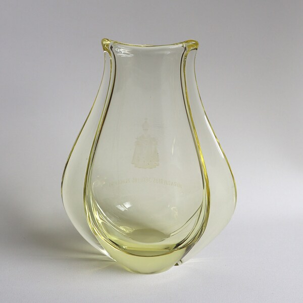 Bohemian Czech modern Glass vintage engraved vase. Miroslav Klinger
