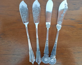 Set of 4 ornate vintage fish servers, could be used as pate spreader or butter spreader , silver plated serving pieces, retro cutlery