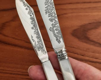 Pair of butter spreaders, Silver plated with mother of pearl serving pieces, deli board, buffet, afternoon tea or baby showers servers
