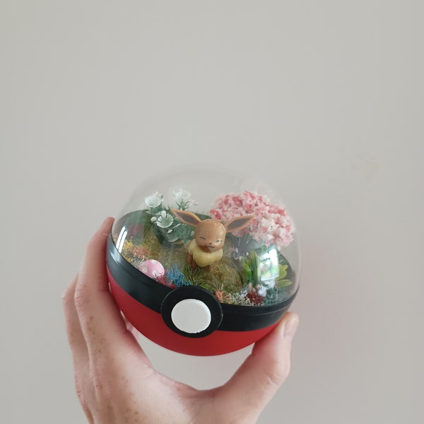 Eevee Handmade Pokémon Pokeball Terrarium. Pokemon , Pokeballs , geeky gift.