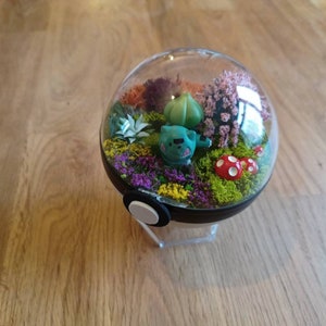 Pikachu, Glumanda, Bisasam oder Schiggy Handmade Pokémon Pokeball Terrarium. Pokemon, Pokeballs, geeky Geschenk. Bild 6