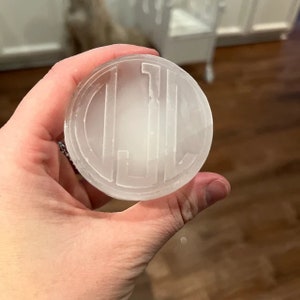 Molde de silicona personalizado de 2 pulgadas con forma de cilindro redondeado, molde con letras, molde para hielo de whisky, molde para hielo de cóctel, regalo para bodas, inauguración de la casa, día del padre, cumpleaños